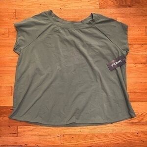 NWT ModCloth size 3X green tee